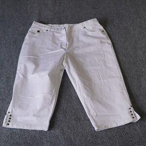 Hearts of‎ Palm White Capri Pants Cropped Cropped Leg Buttons Size 16